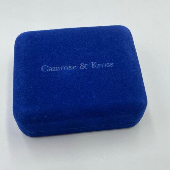 Vintage Camrose & Kross JBK
Jacqueline Kennedy Gold Plated Crystal Cross Pendent - Picture 11 of 16